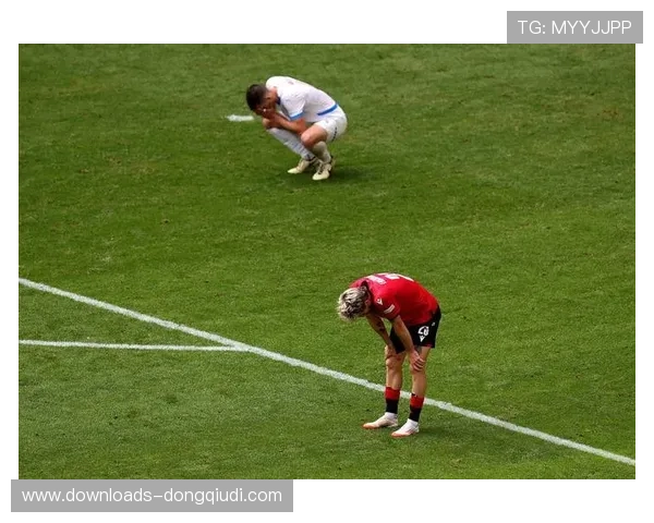 奥林匹亚科斯0-0战平亚特兰大，双方门将屡献神扑